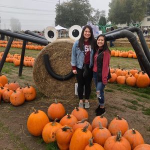 Meet your Posher, Caitlin